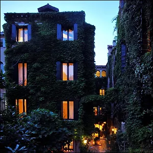 Hotel Flora ***